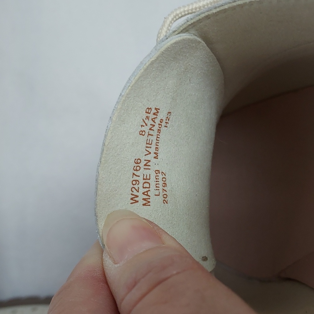 Cole Haan Cream Wingtip Sneakers with Brown Sole - Picture 8 of 13
